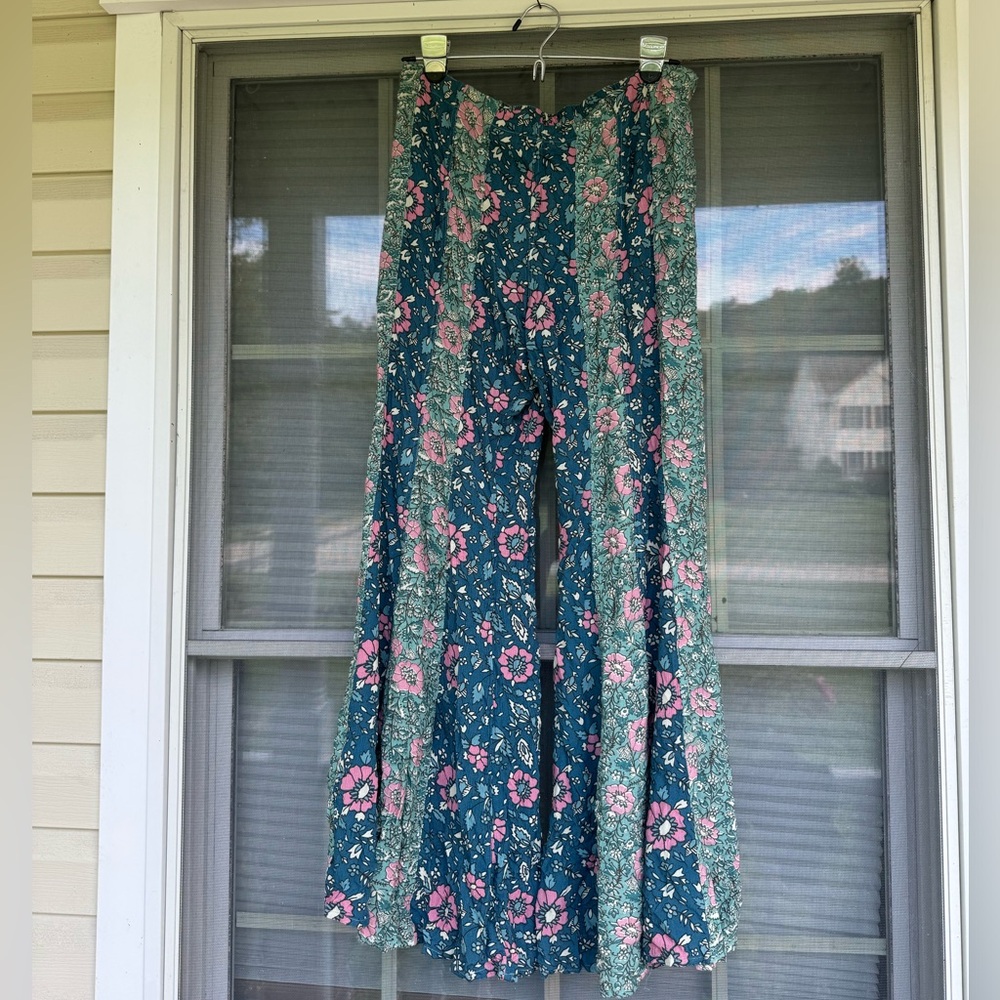 Free People flowy pants size medium